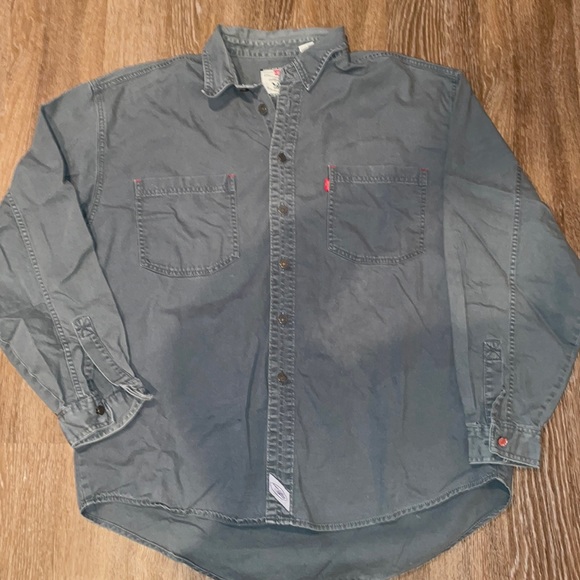 Vintage Levi’s Green button down - Picture 1 of 6